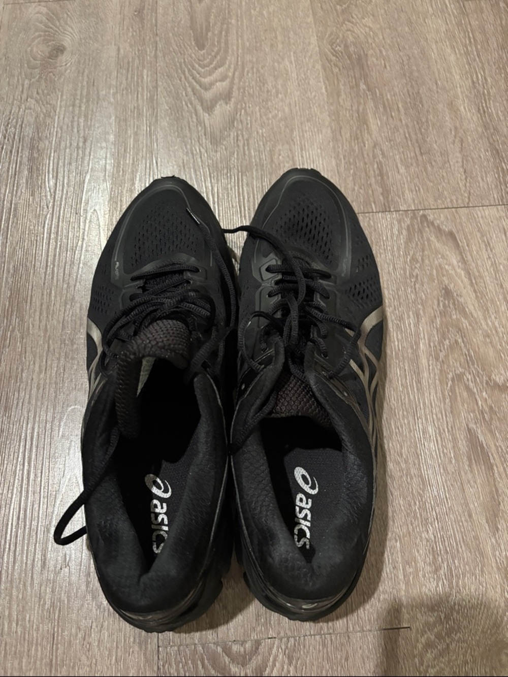 Men’s ASICS Dynamic Duomax size 15 Running Shoe